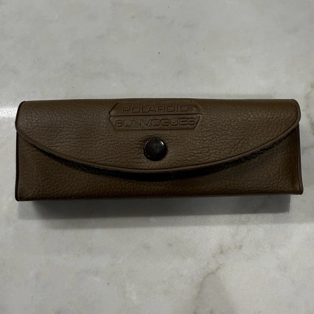 American Optical Polaroid SUNVOGUES Clip-on Non-Presc Sunglasses